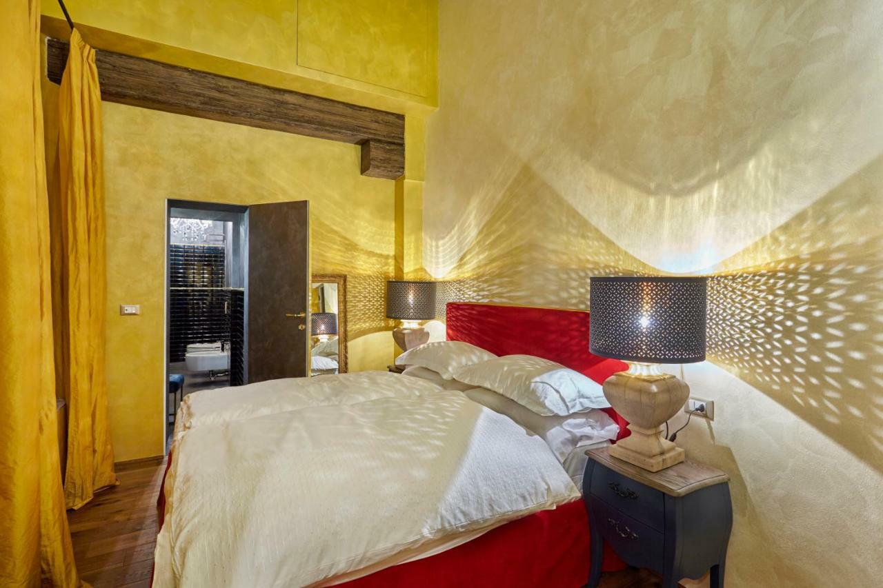 Bed and Breakfast Palazzo Di Alcina - Residenza D'Epoca - Luxury- Bologna Exterior foto